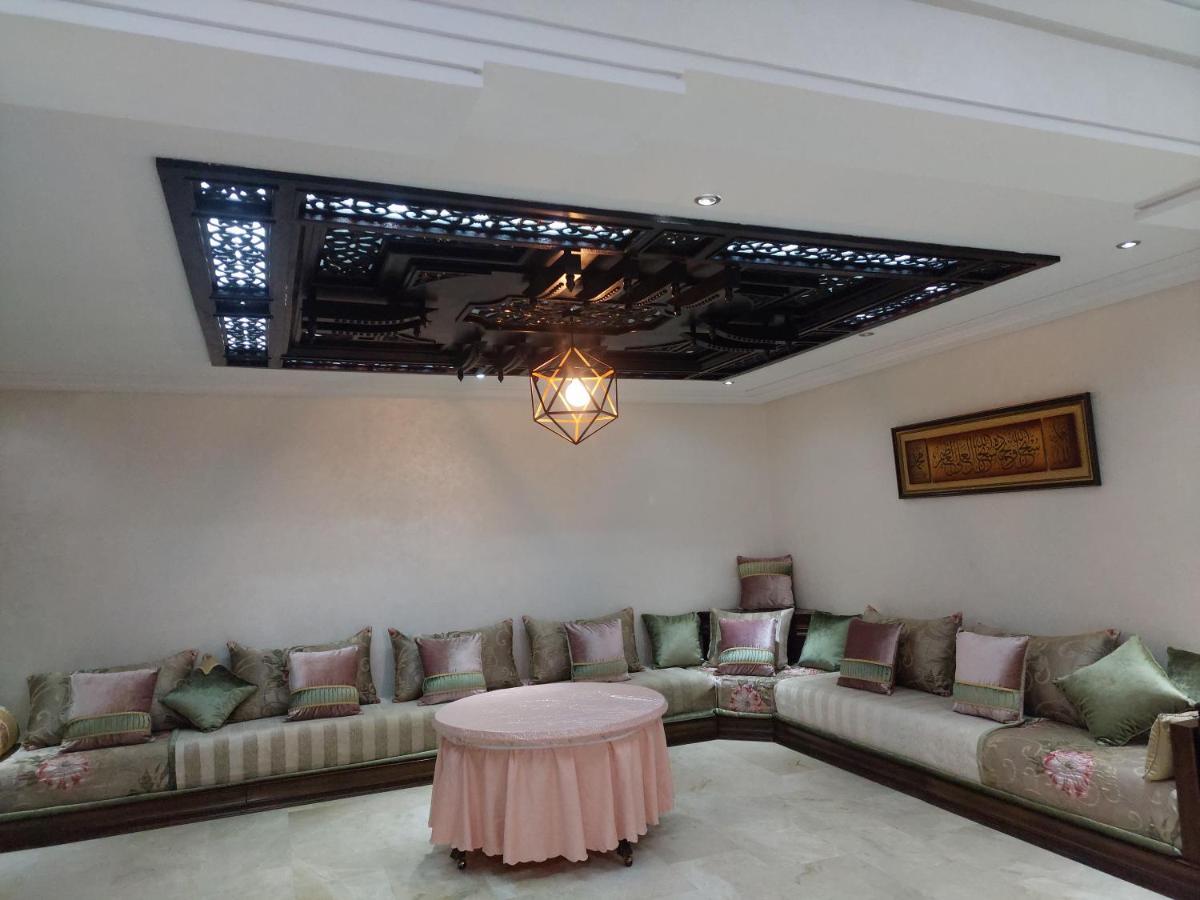 Residence La Corniche Etage 2 Nador Bagian luar foto