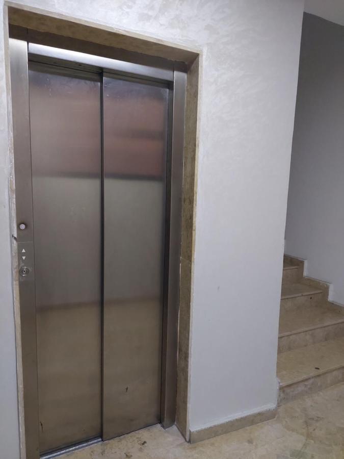 Residence La Corniche Etage 2 Nador Bagian luar foto