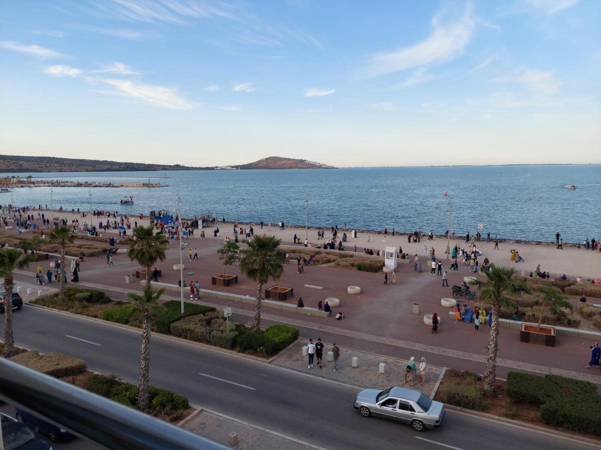Residence La Corniche Etage 2 Nador Bagian luar foto